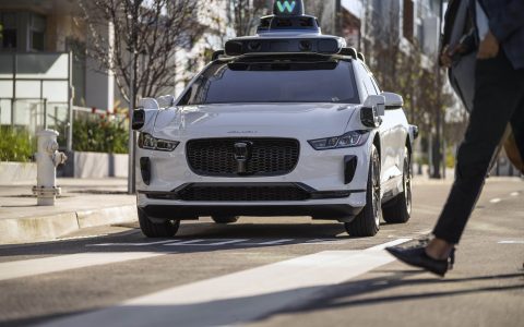 Google 发布 90 天 Waymo 挑战视频：一位凤凰城市中心乘客的自动驾驶体验与感悟